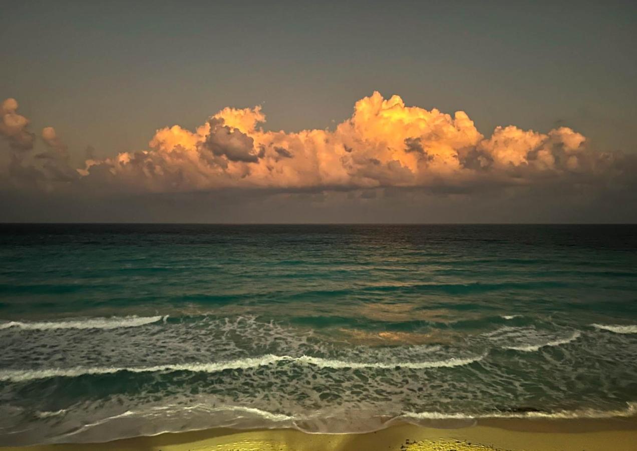 Beachside Apartments Cancún Exteriör bild