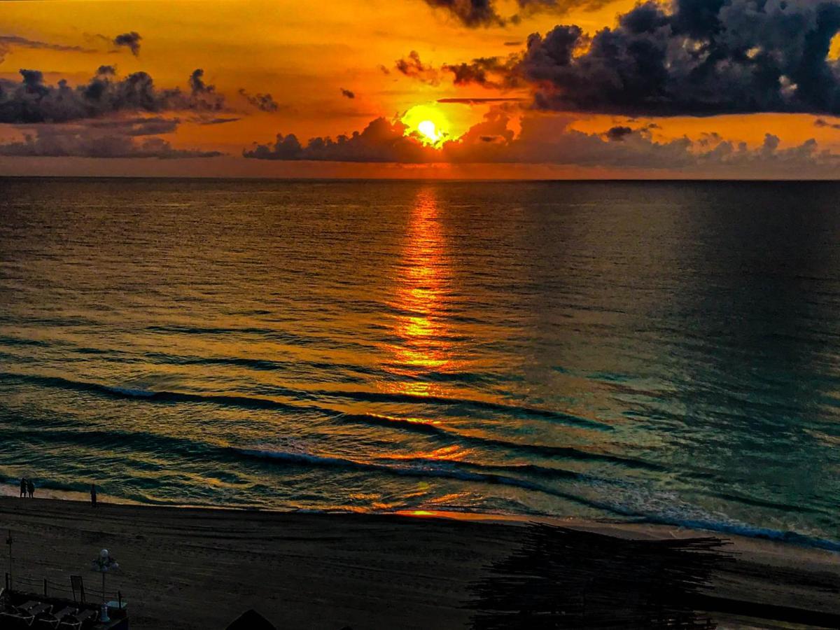 Beachside Apartments Cancún Exteriör bild
