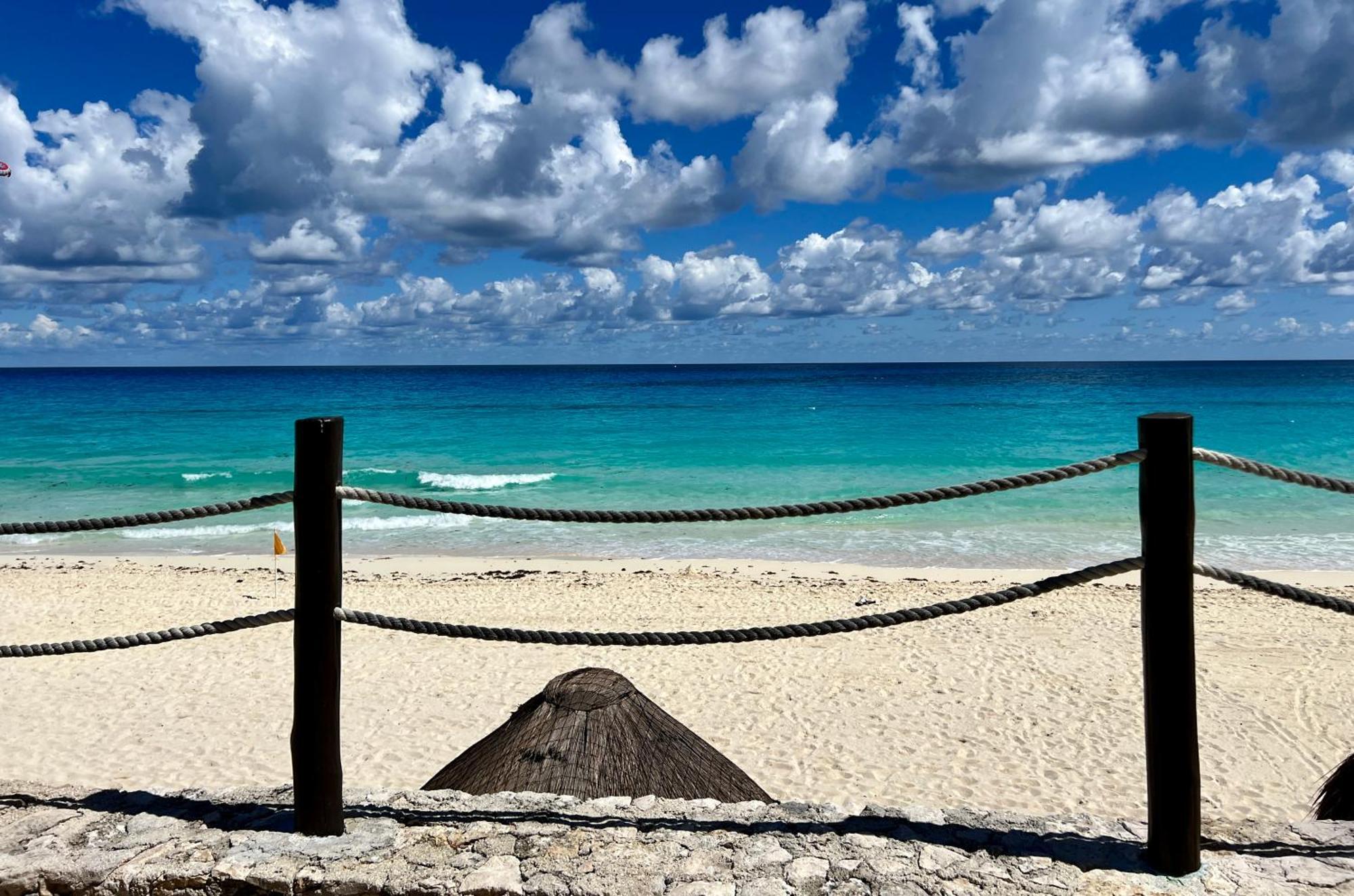 Beachside Apartments Cancún Exteriör bild