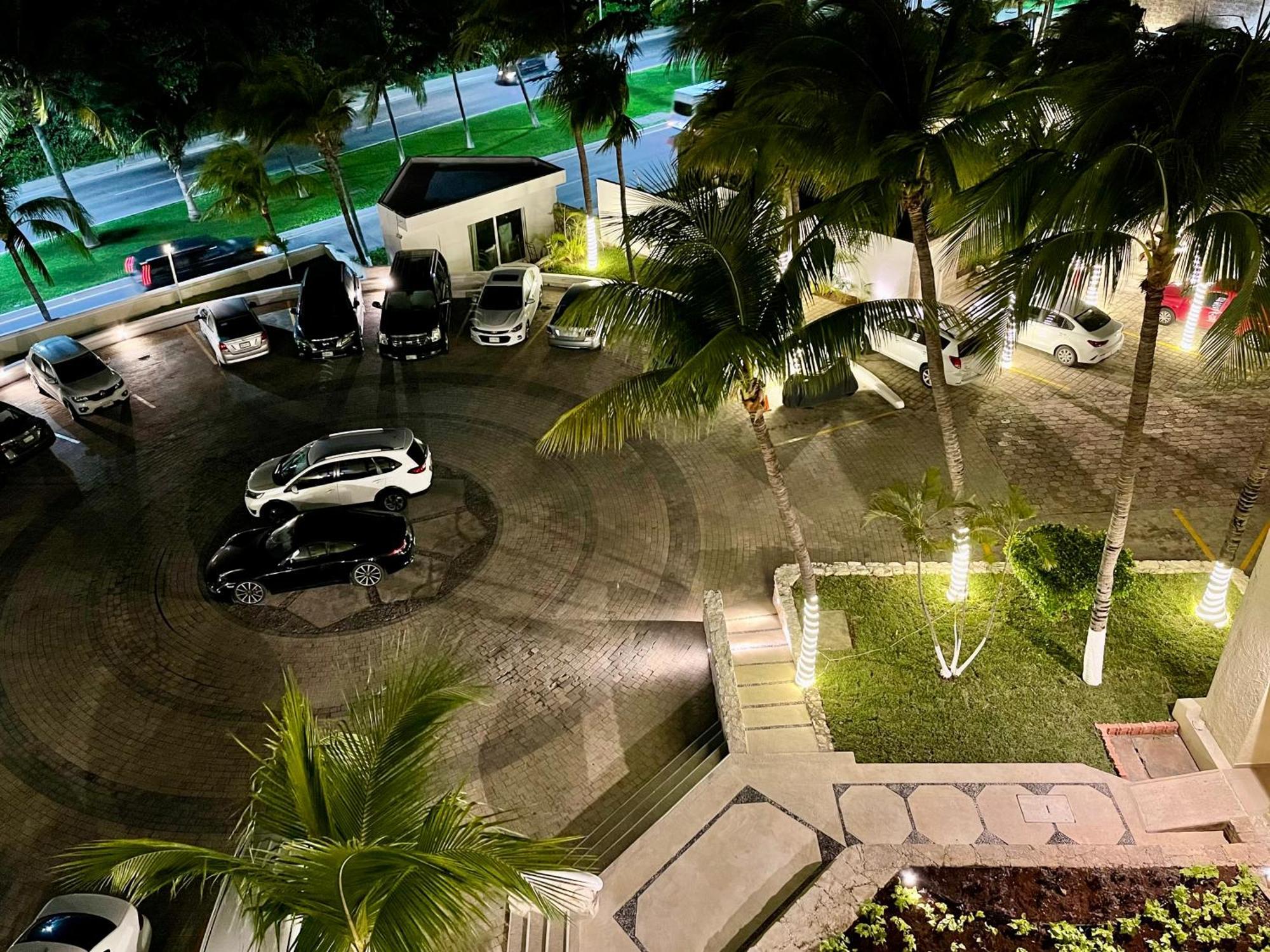 Beachside Apartments Cancún Exteriör bild